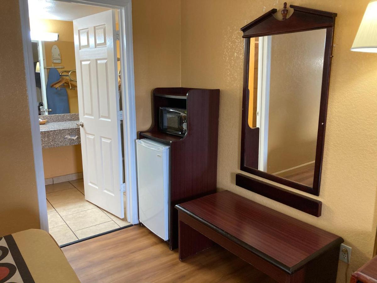 Super 8 By Wyndham Little Rock/North/Airport Hotel North Little Rock Ngoại thất bức ảnh